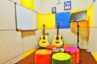 九龍坡綜合藝術培訓 聲樂、吉他、架子鼓與鋼琴課程全解析